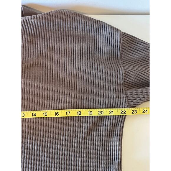 Gap Relaxed Waffle-Wedge Mockneck T-Shirt - Picture 6 of 7